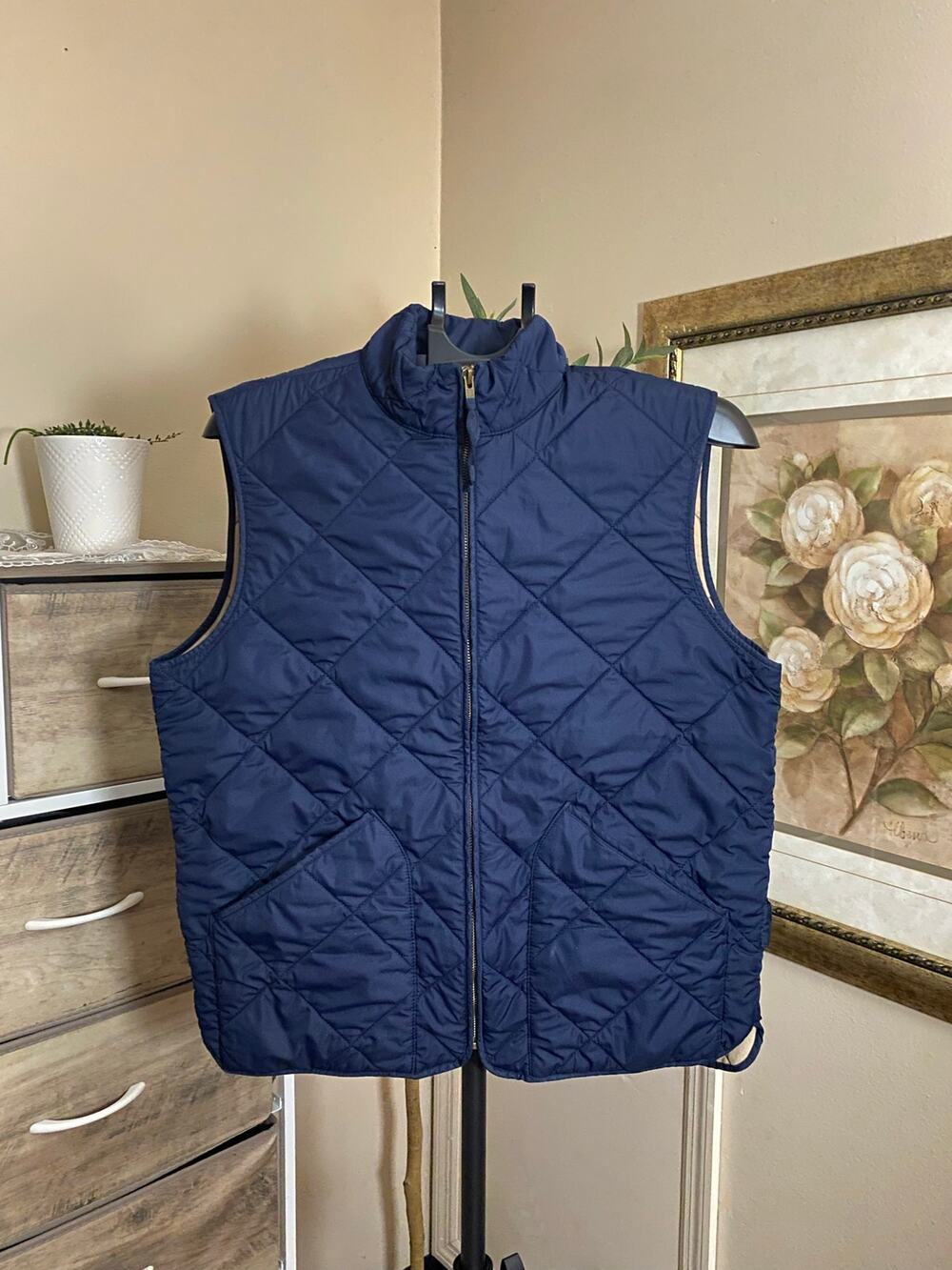 J.Crew Men’s Medium Navy Blue Quilted Full Zip Vest Puffer Outdoor Casual